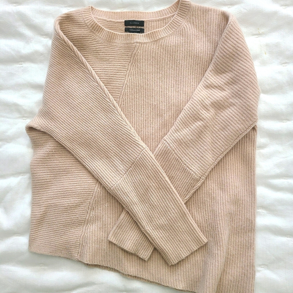Halogen cashmere blend beige sweater medium